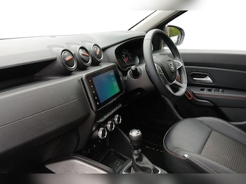 Used Dacia Duster 2022 for sale - 77996380: Photo