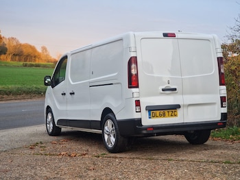 Used Renault Trafic 2018 for sale - 76525652: Photo
