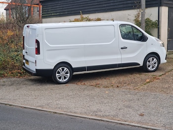 Used Renault Trafic 2018 for sale - 76525652: Photo