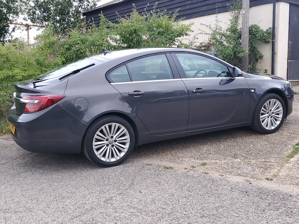 Used Vauxhall Insignia 2015 for sale - 75638601: Photo 8
