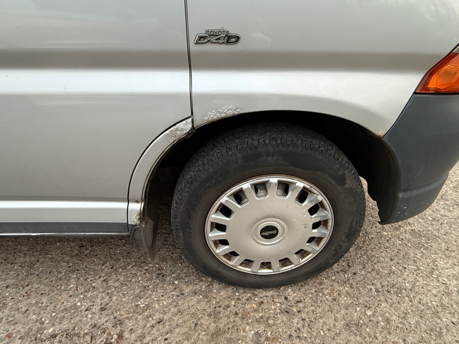 Used Toyota HiAce 2001 for sale - 77878729: Photo 16