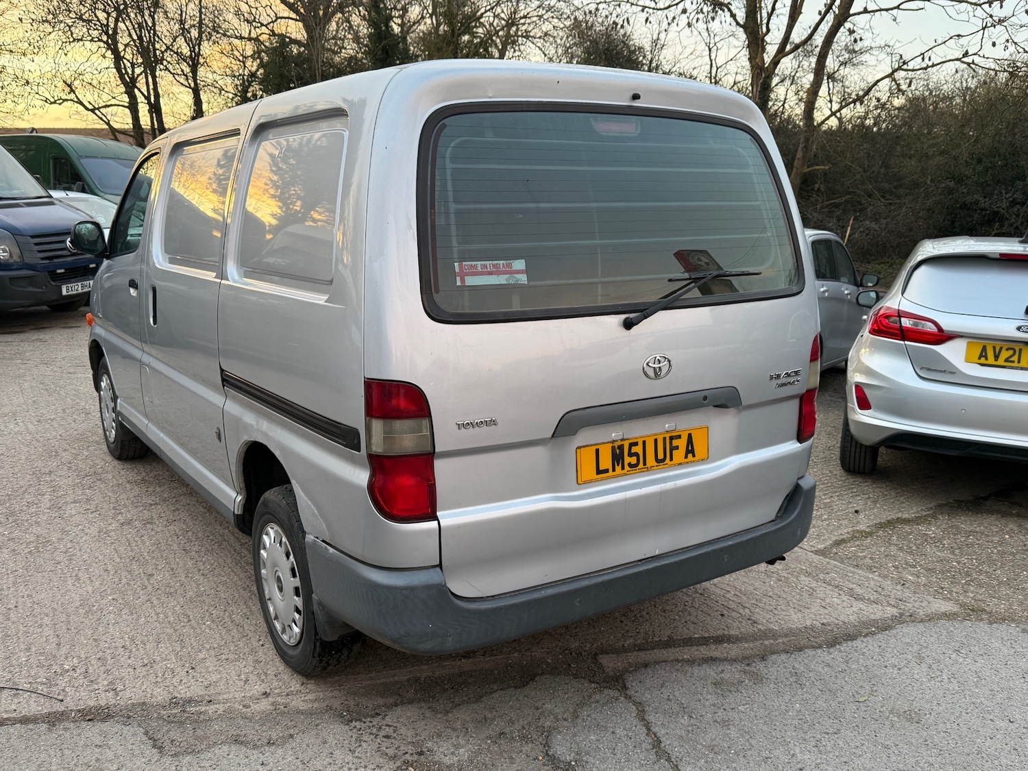 Used Toyota HiAce 2001 for sale - 77878729: Photo 6