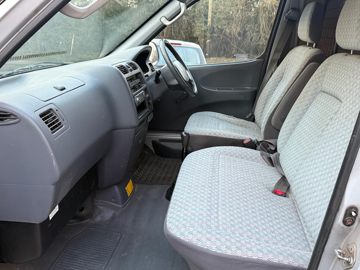 Used Toyota HiAce 2001 for sale - 77878729: Photo 8