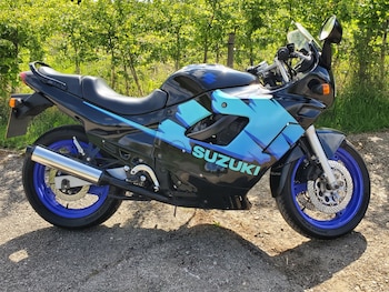 Used Suzuki GSX600F 1997 for sale - bike-74456181: Photo