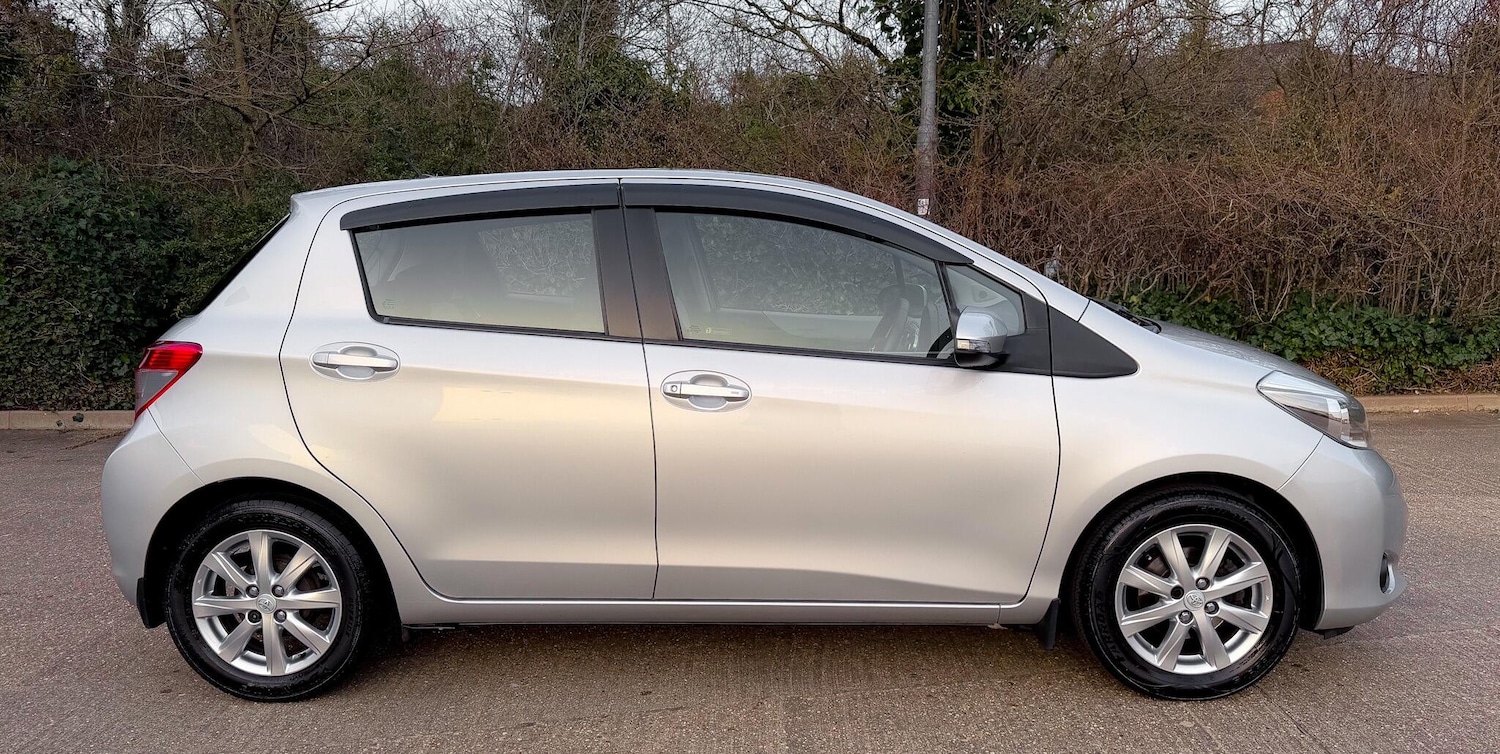 Used Toyota Yaris for sale - 77768796: Photo 11