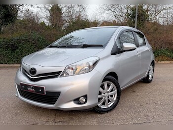 Used Toyota Yaris 2012 for sale - 77768796: Photo