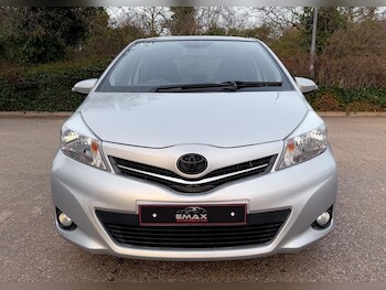 Used Toyota Yaris 2012 for sale - 77768796: Photo