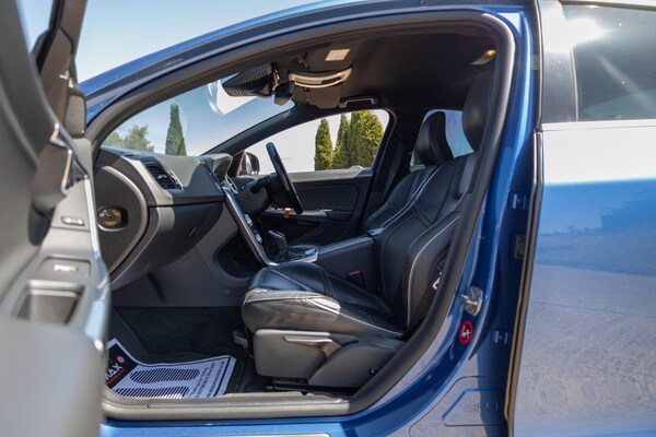 Used Volvo S60 2017 for sale - 75600308: Photo 39