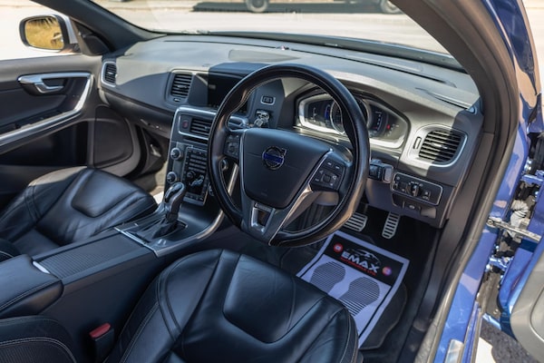 Used Volvo S60 2017 for sale - 75600308: Photo 3