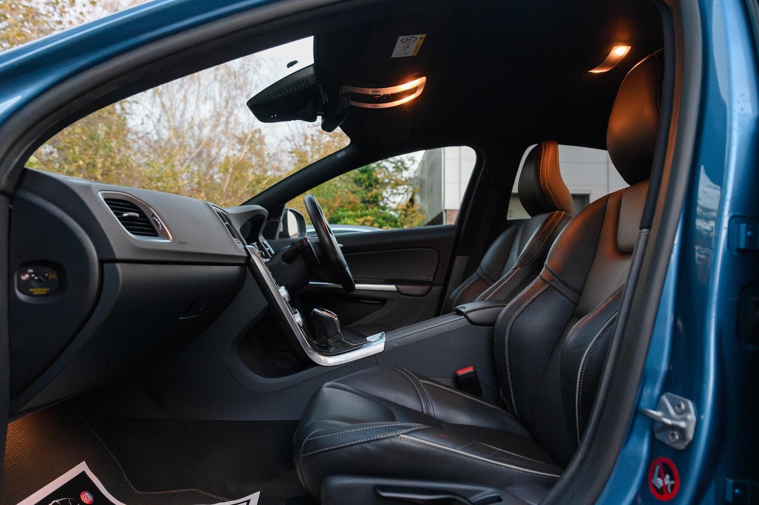 Used Volvo S60 2017 for sale - 75600308: Photo 43