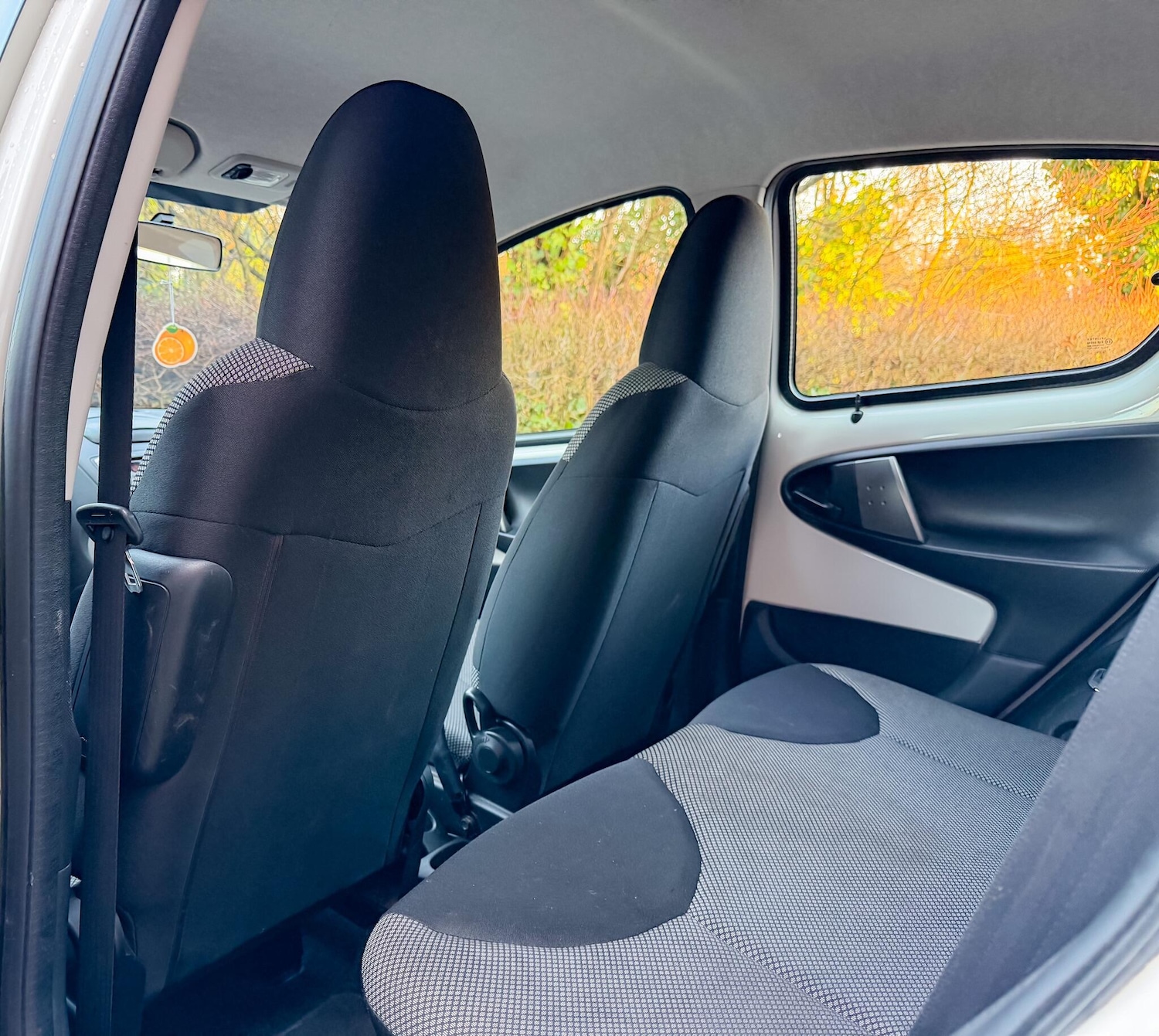 Used Toyota AYGO 2014 for sale - 77109221: Photo 24