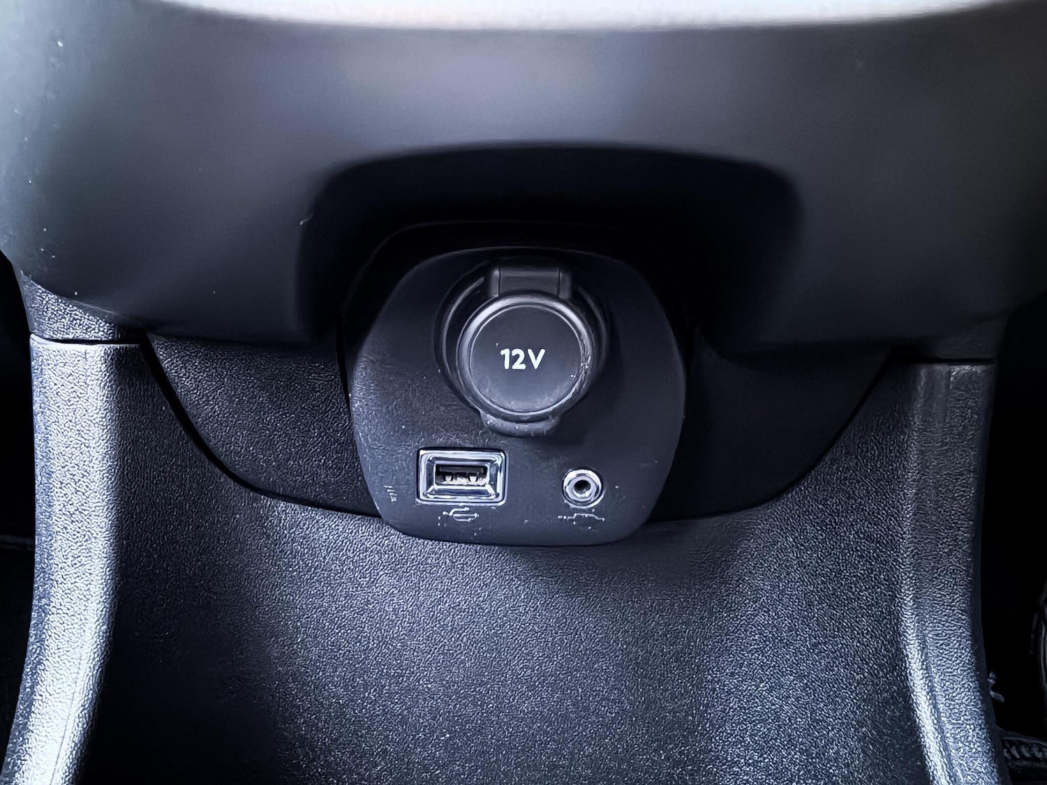 Used Peugeot 108 2016 for sale - 76802211: Photo 26