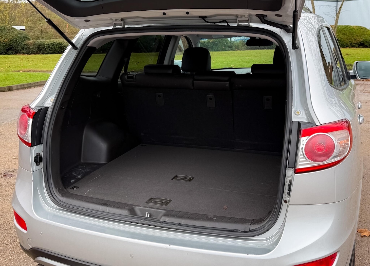 Used Hyundai Santa Fe 2012 for sale - 76727836: Photo 42