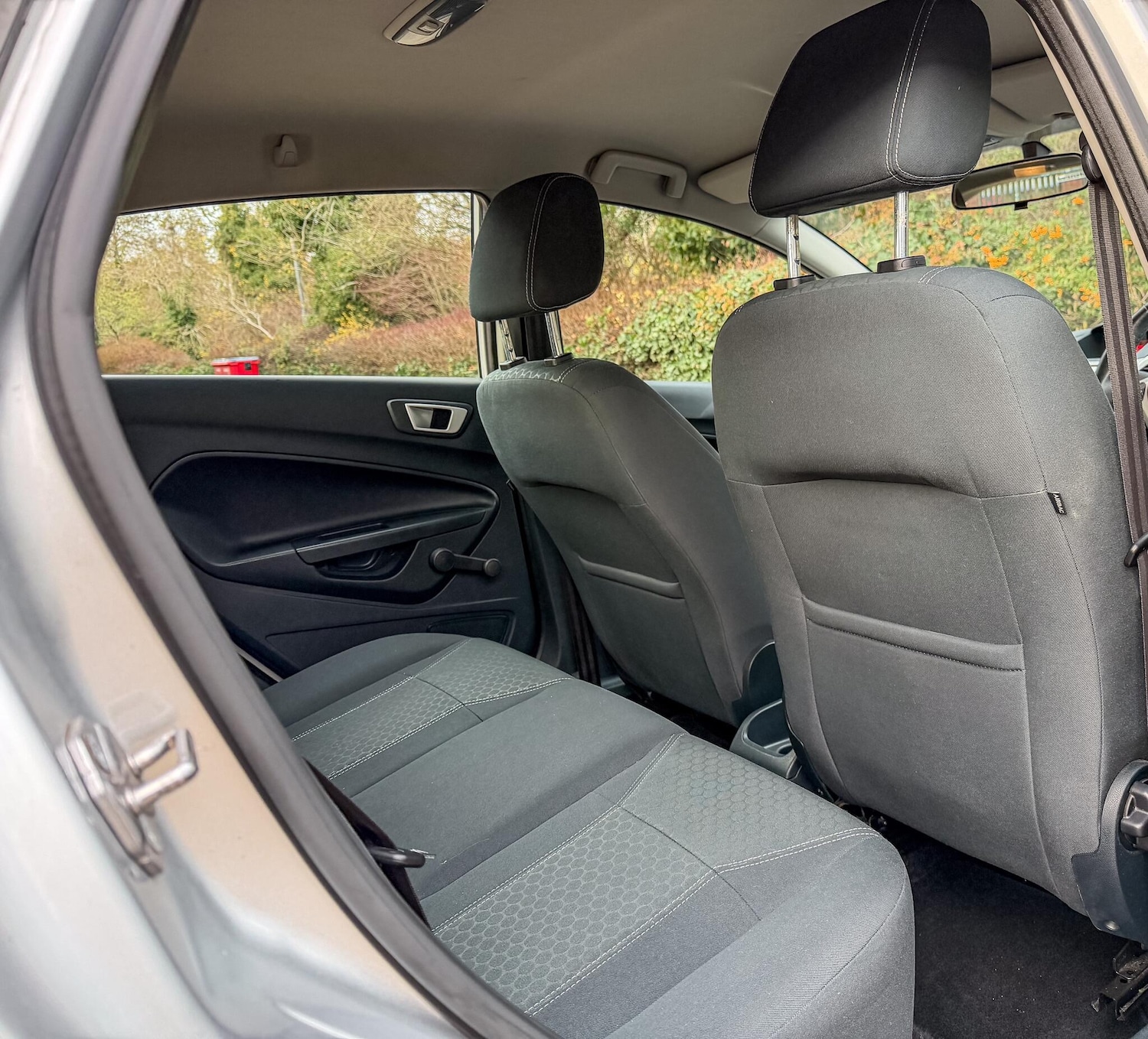 Used Ford Fiesta 2012 for sale - 76855780: Photo 28