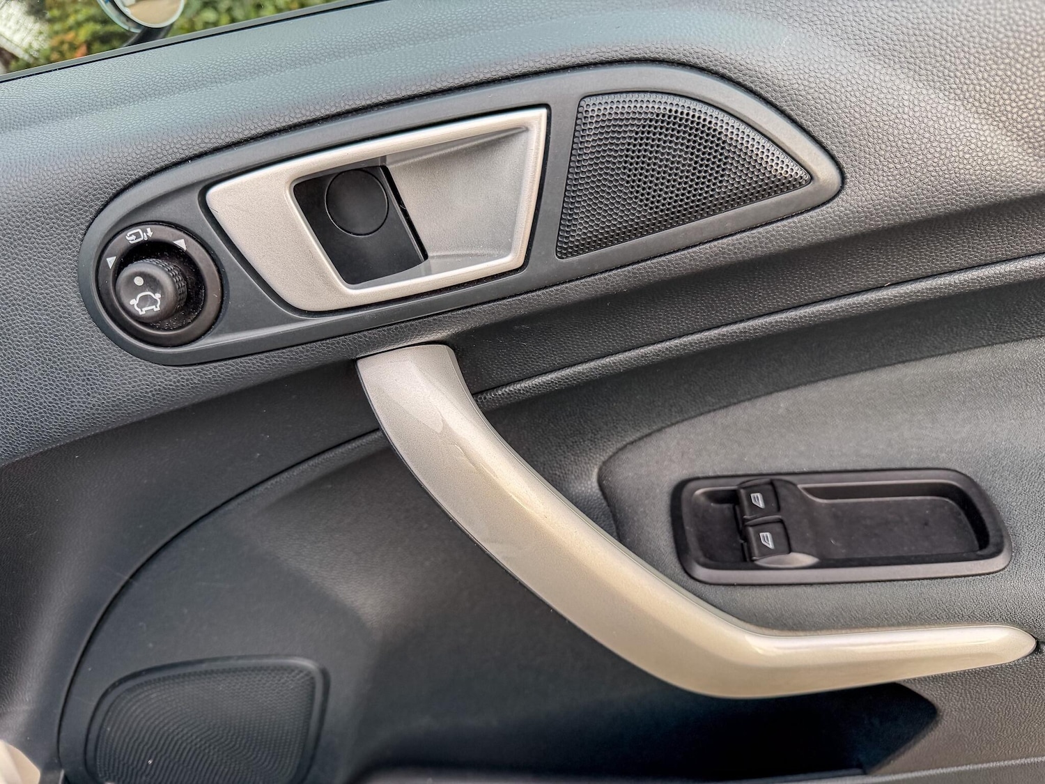 Used Ford Fiesta 2012 for sale - 76855780: Photo 30