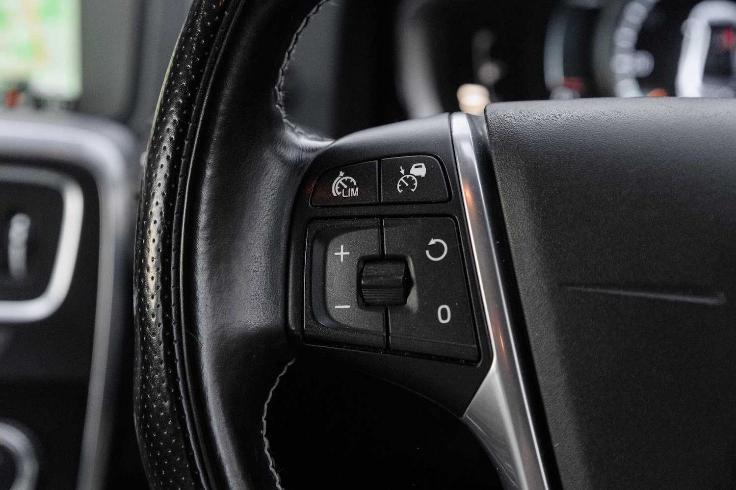 Used Volvo S60 2015 for sale - 76409290: Photo 23