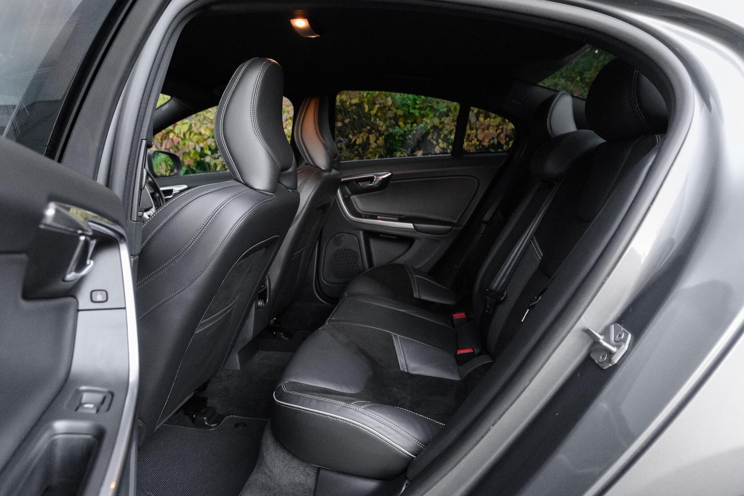 Used Volvo S60 2015 for sale - 76409290: Photo 38