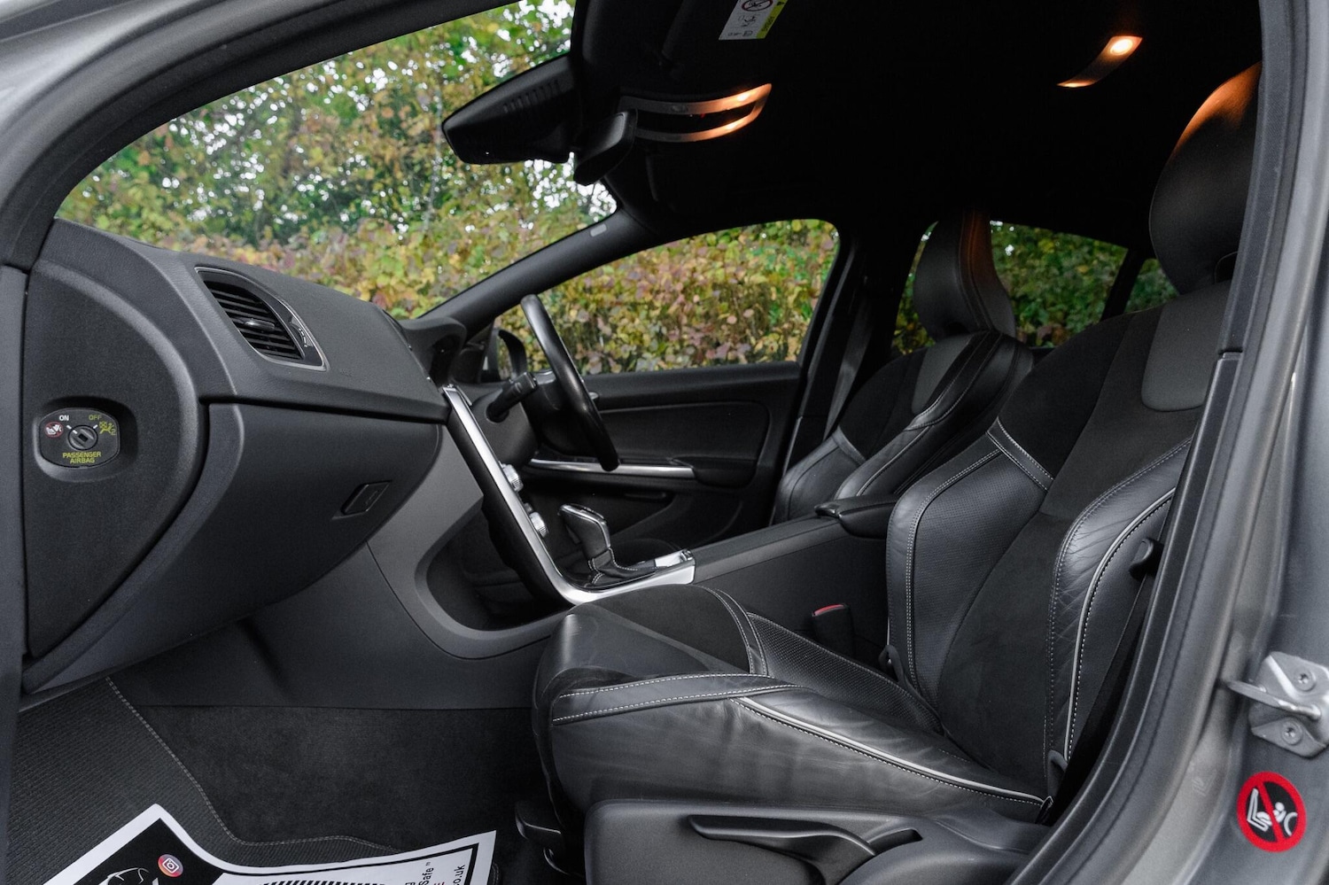 Used Volvo S60 2015 for sale - 76409290: Photo 43