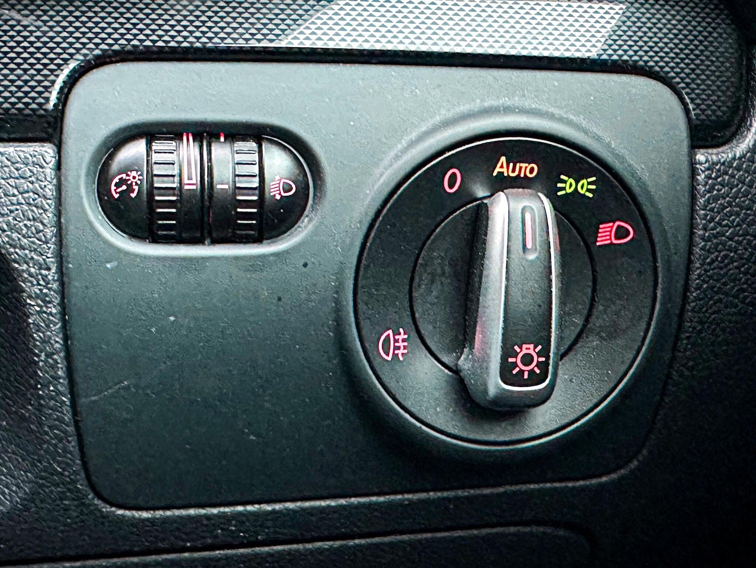 Used Volkswagen Golf for sale - 77977613: Photo 31