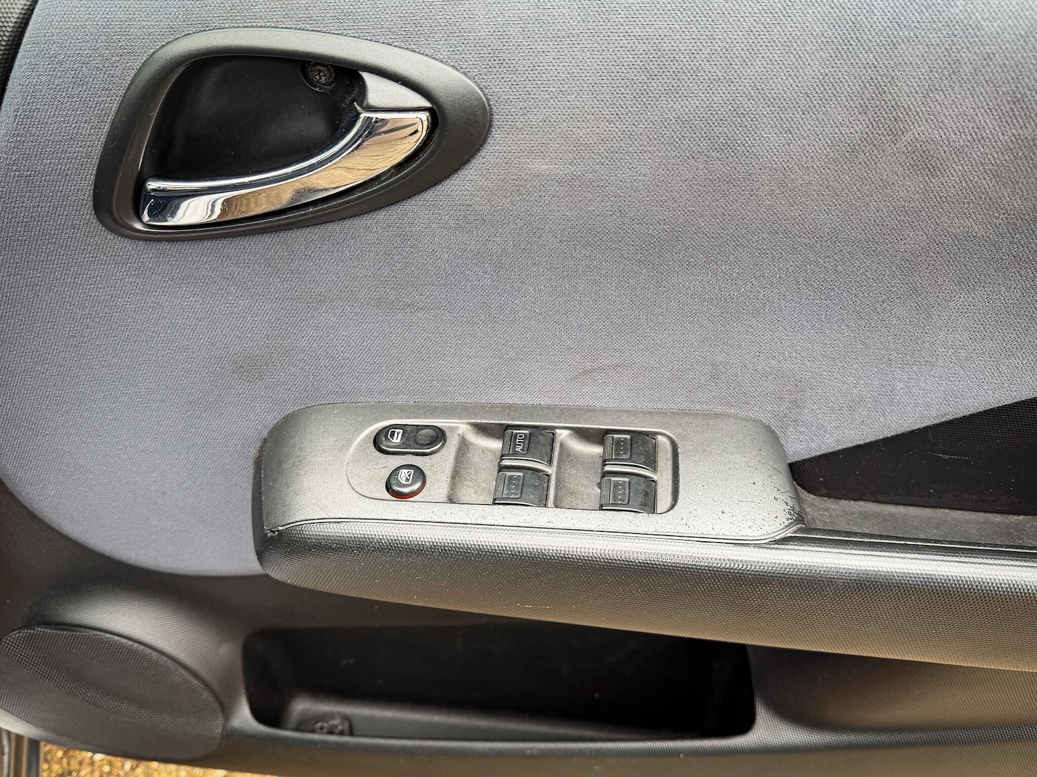 Used Honda Jazz 2005 for sale - 77633592: Photo 31