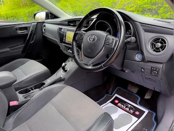 Used Toyota Auris 2015 for sale - 78276394: Photo