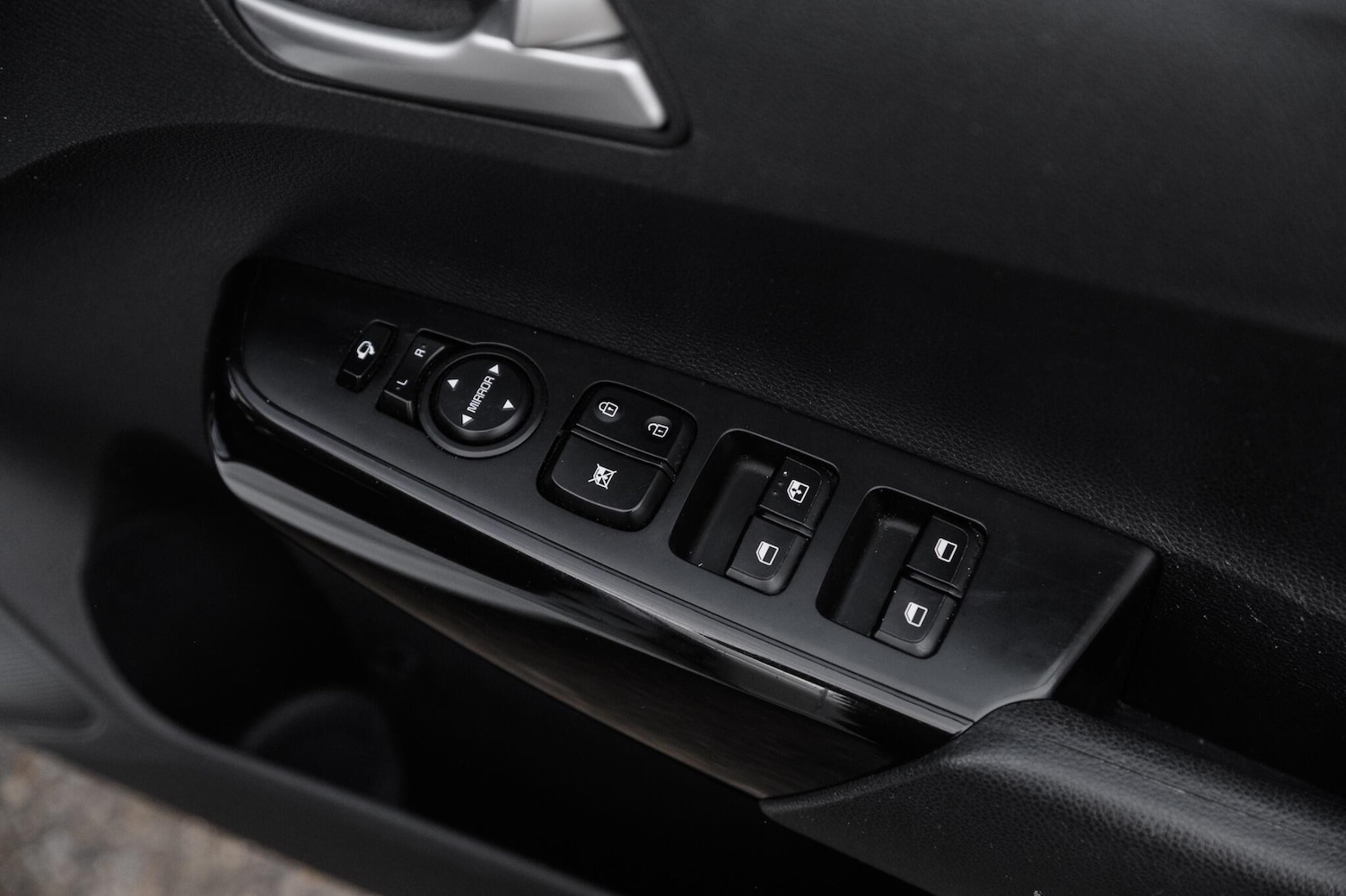 Used Kia Picanto 2017 for sale - 76398340: Photo 35