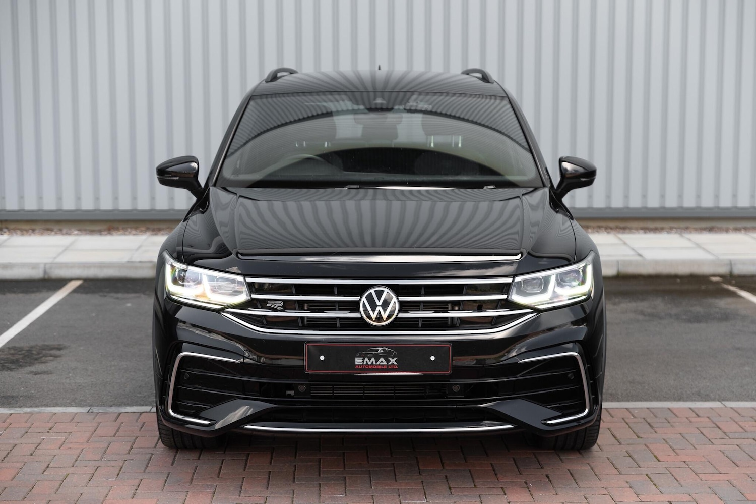 Used Volkswagen Tiguan 2020 for sale - 76201289: Photo 2