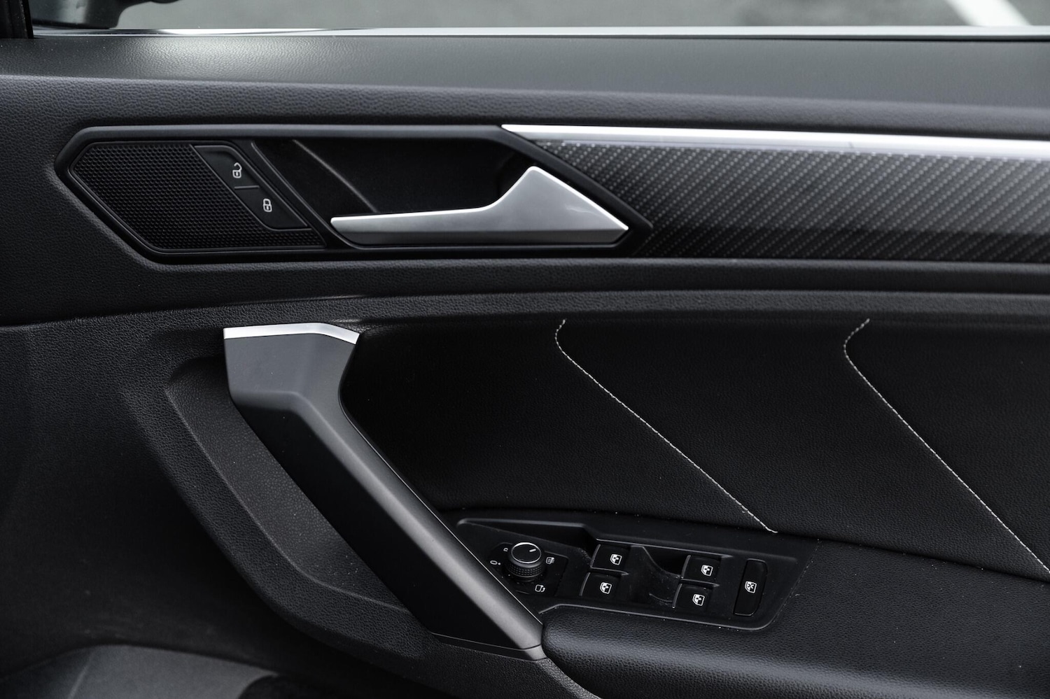 Used Volkswagen Tiguan 2020 for sale - 76201289: Photo 21