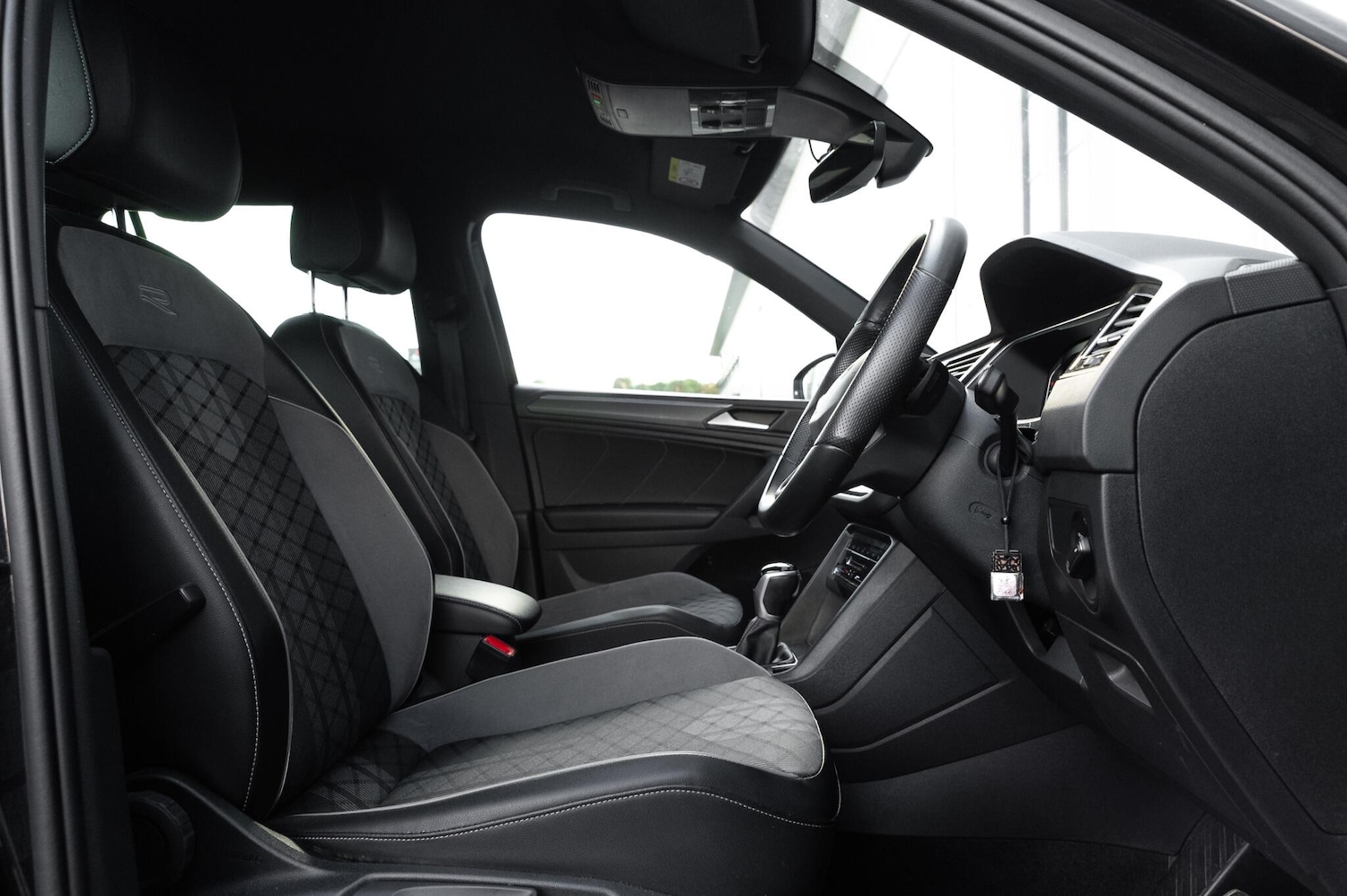 Used Volkswagen Tiguan 2020 for sale - 76201289: Photo 24