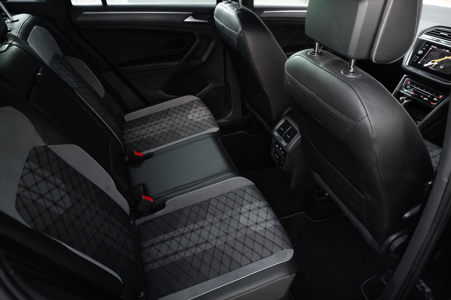 Used Volkswagen Tiguan 2020 for sale - 76201289: Photo 25