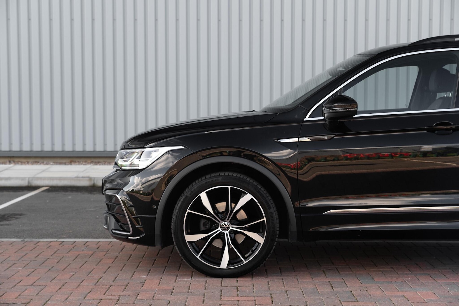 Used Volkswagen Tiguan 2020 for sale - 76201289: Photo 29