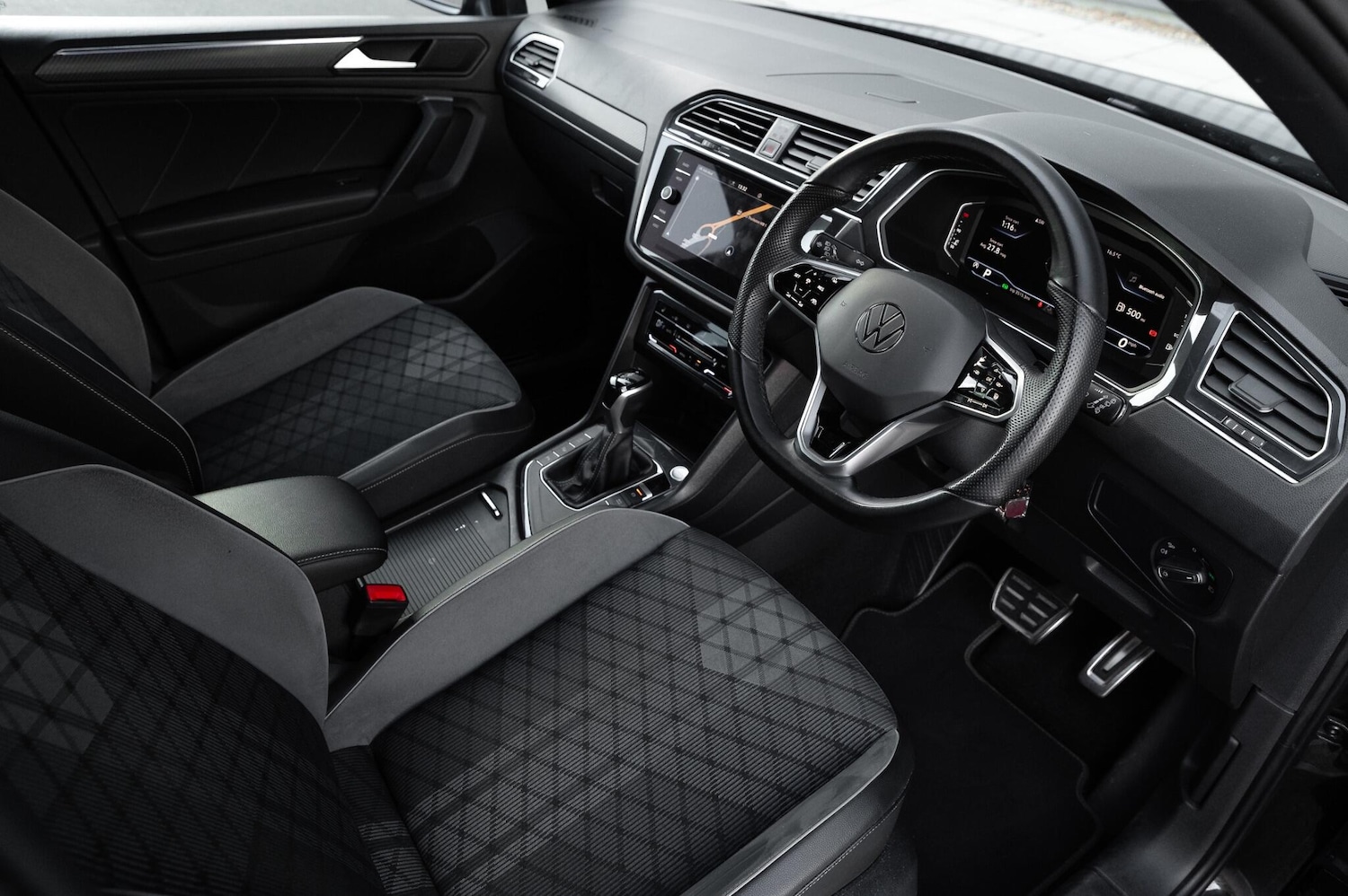 Used Volkswagen Tiguan 2020 for sale - 76201289: Photo 3