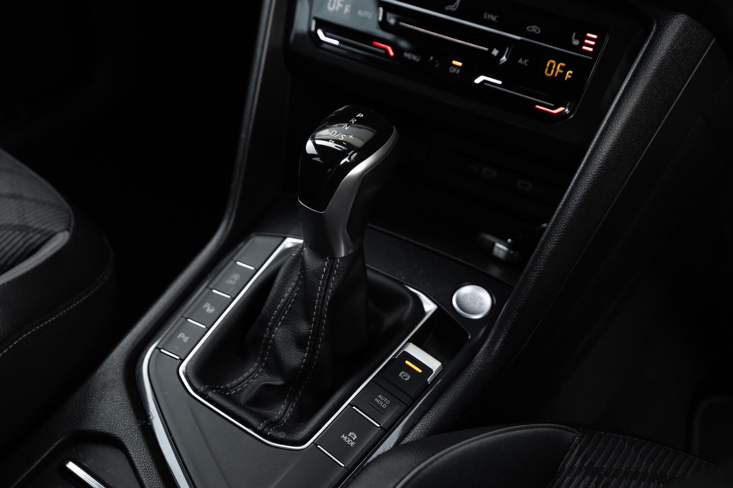 Used Volkswagen Tiguan 2020 for sale - 76201289: Photo 30