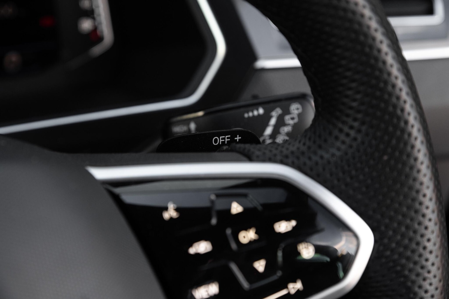 Used Volkswagen Tiguan 2020 for sale - 76201289: Photo 37