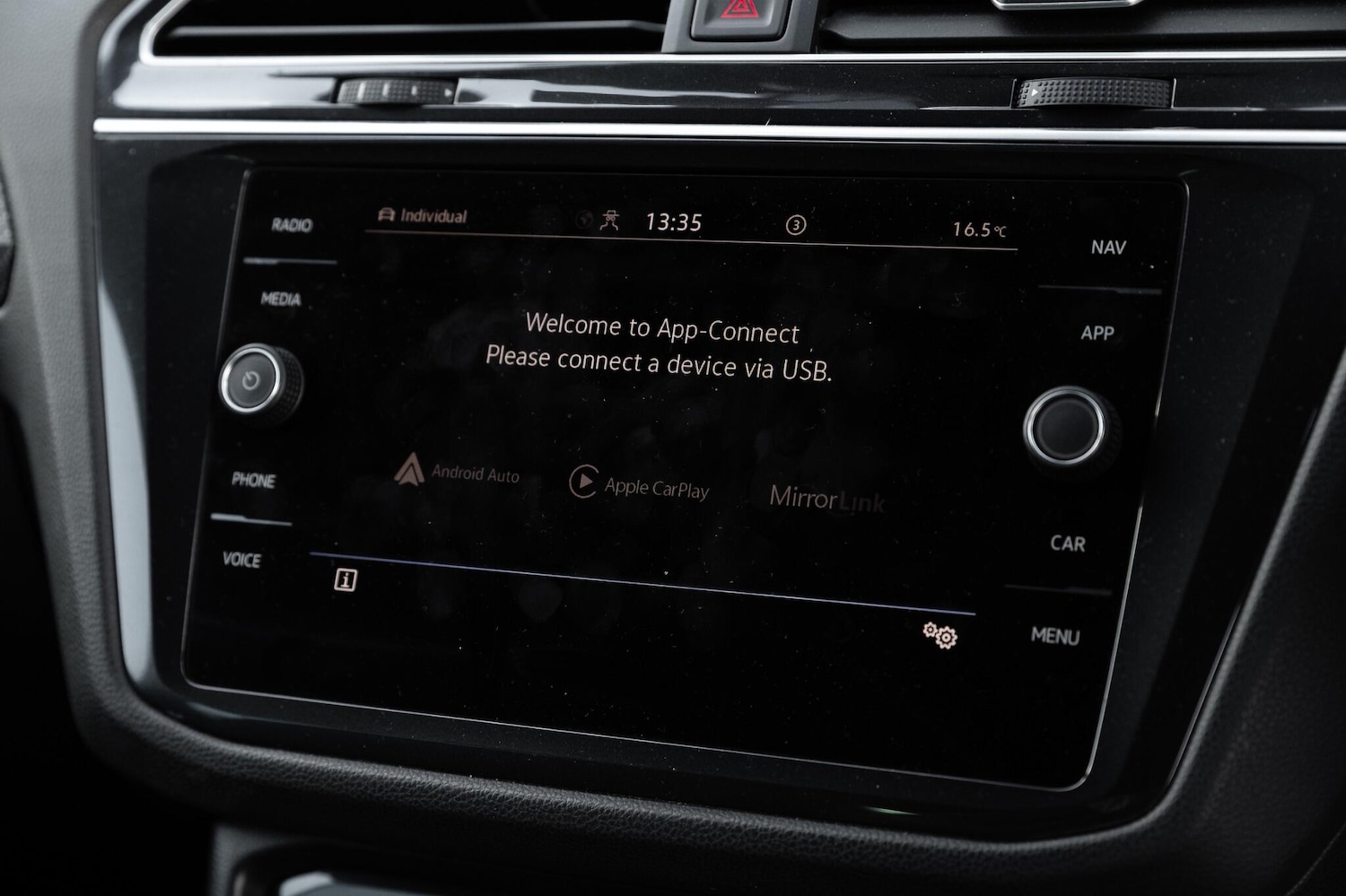 Used Volkswagen Tiguan 2020 for sale - 76201289: Photo 43