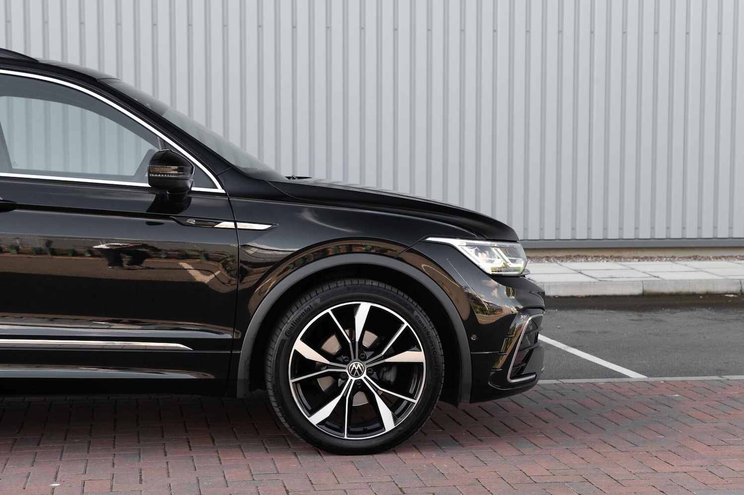 Used Volkswagen Tiguan 2020 for sale - 76201289: Photo 50