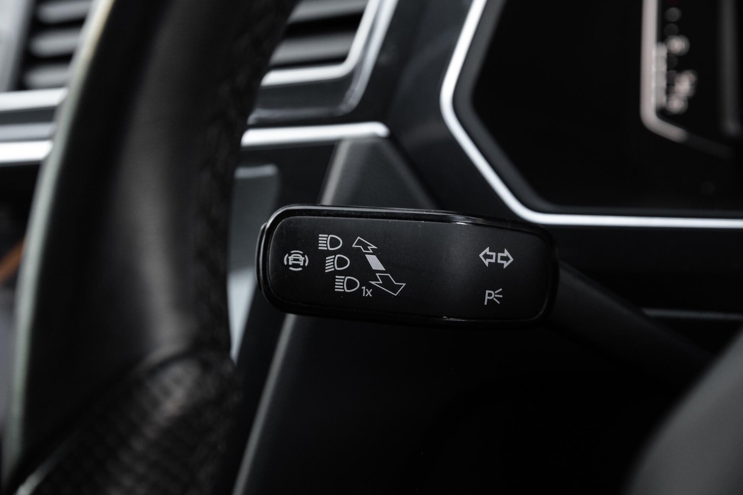 Used Volkswagen Tiguan 2020 for sale - 76201289: Photo 52