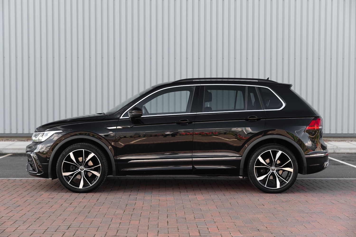 Used Volkswagen Tiguan 2020 for sale - 76201289: Photo 6