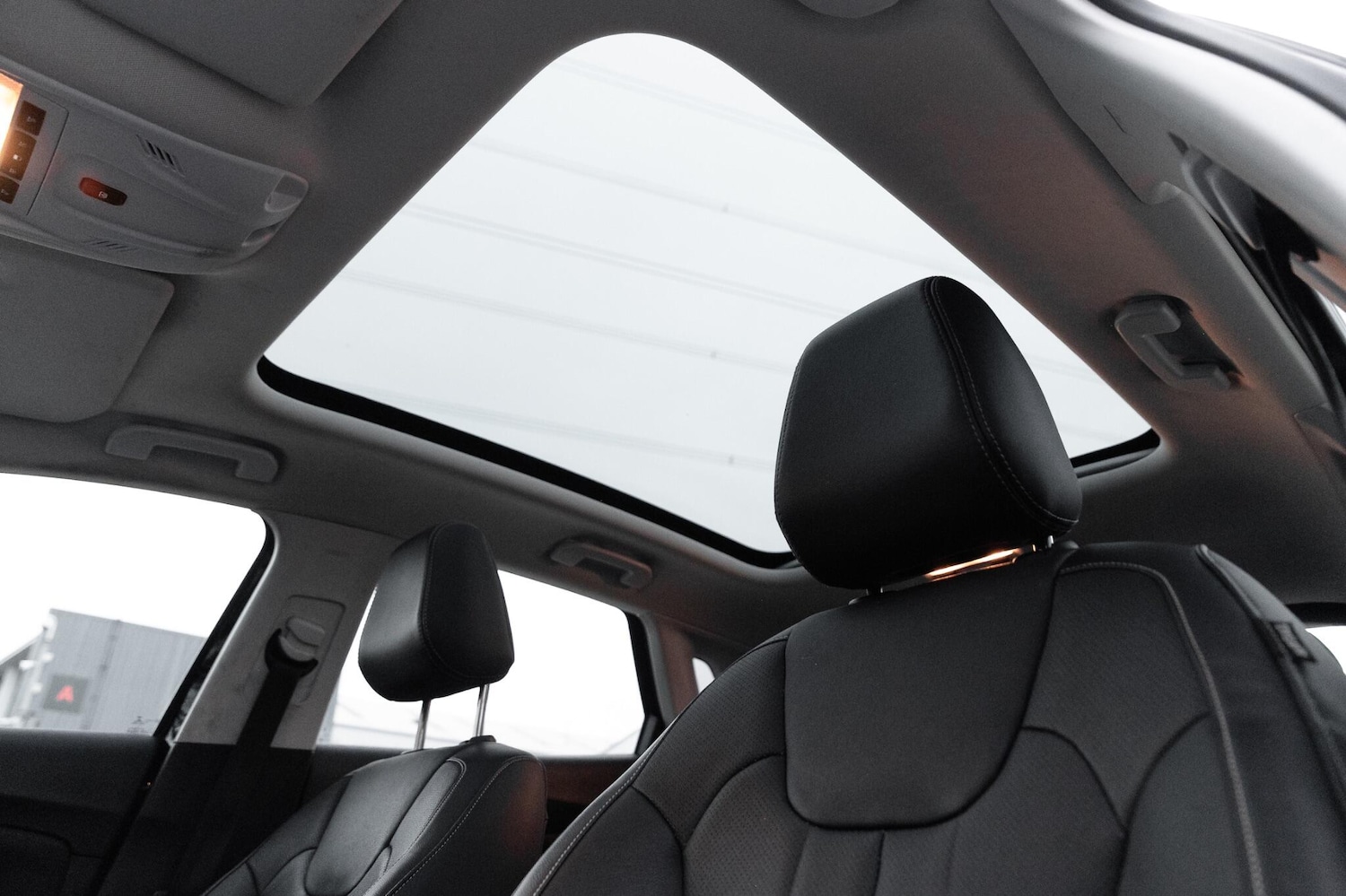 Used Vauxhall Grandland X 2019 for sale - 76251238: Photo 3