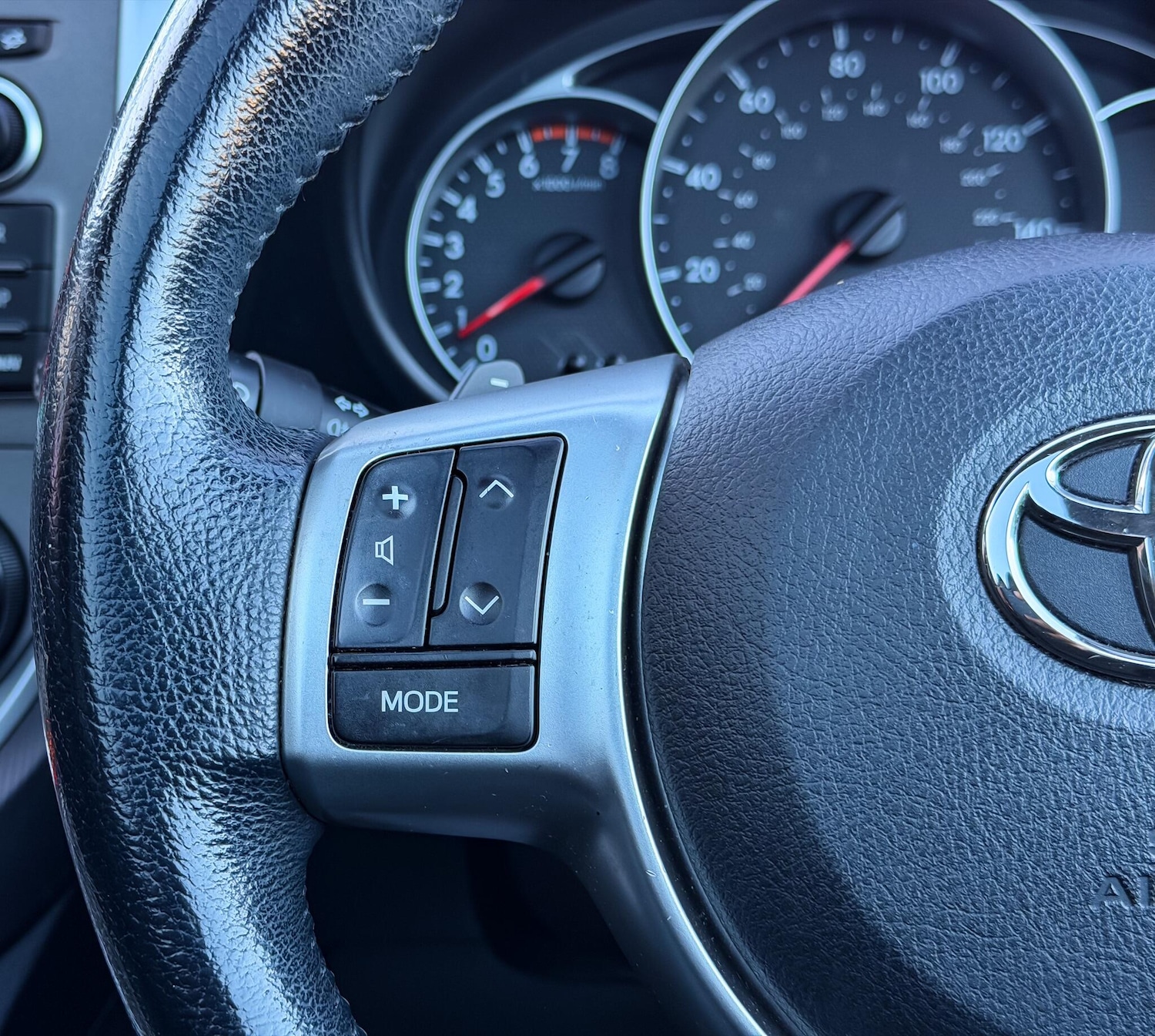 Used Toyota Verso 2011 for sale - 76898762: Photo 12