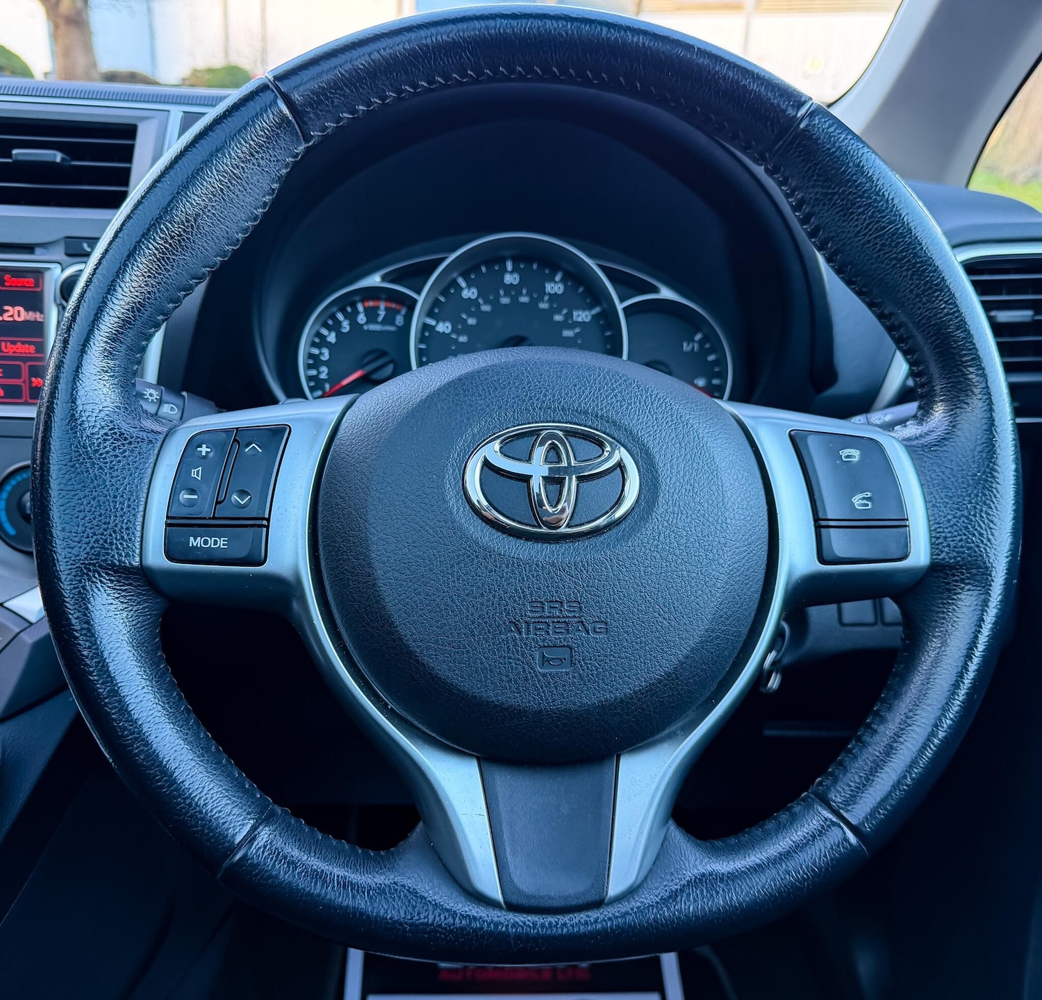 Used Toyota Verso 2011 for sale - 76898762: Photo 13