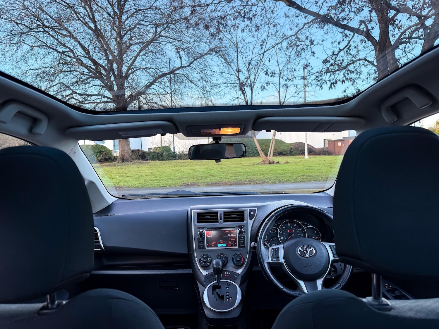 Used Toyota Verso 2011 for sale - 76898762: Photo 18