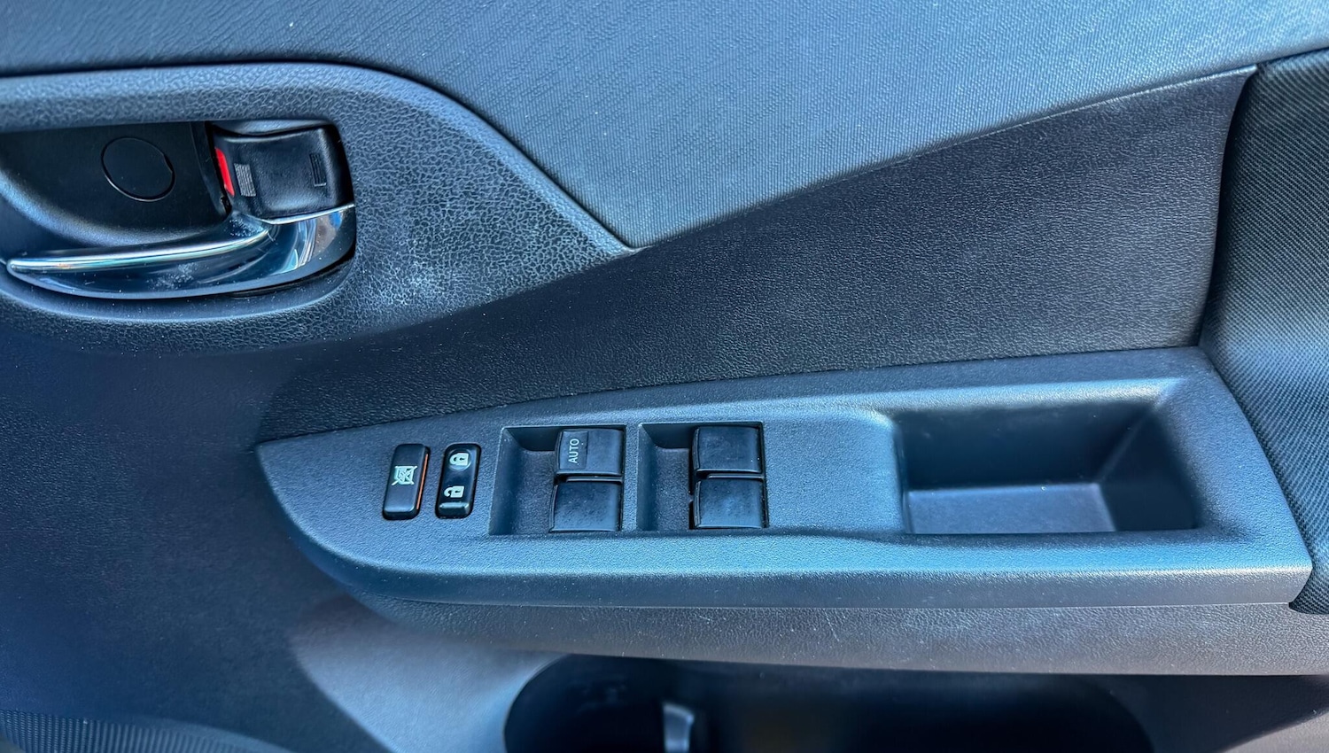 Used Toyota Verso 2011 for sale - 76898762: Photo 24