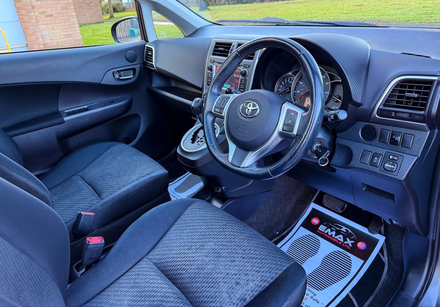 Used Toyota Verso 2011 for sale - 76898762: Photo 3