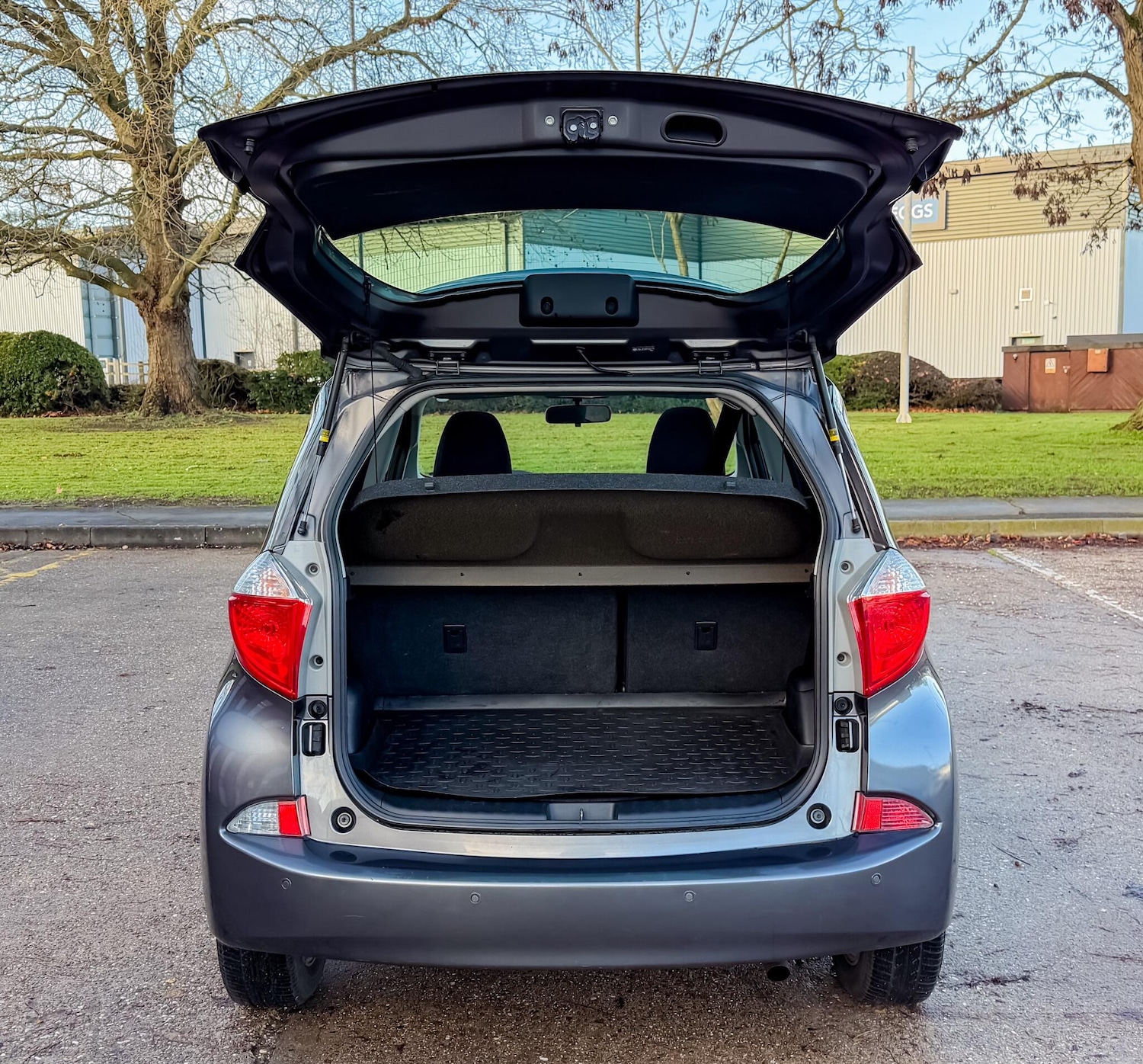 Used Toyota Verso 2011 for sale - 76898762: Photo 40