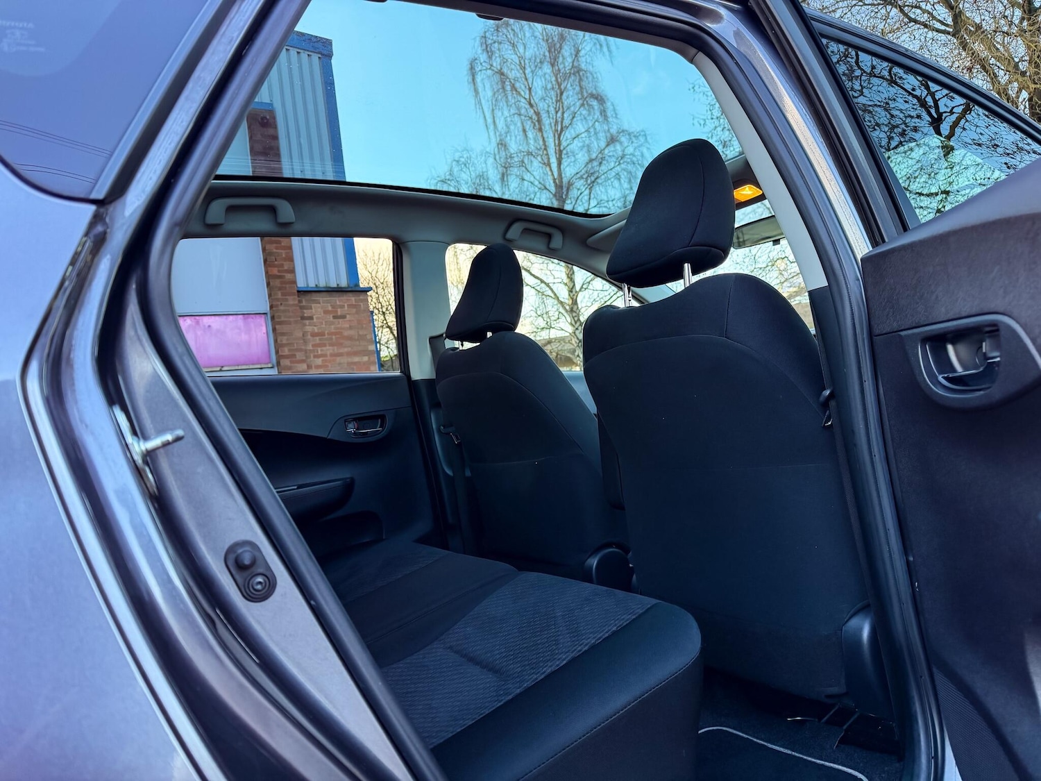 Used Toyota Verso 2011 for sale - 76898762: Photo 5