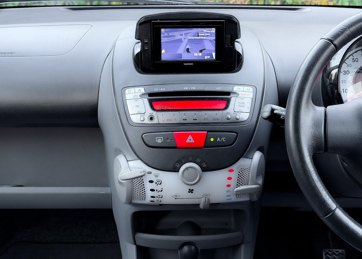 Used Toyota AYGO 2011 for sale - 77977980: Photo 18