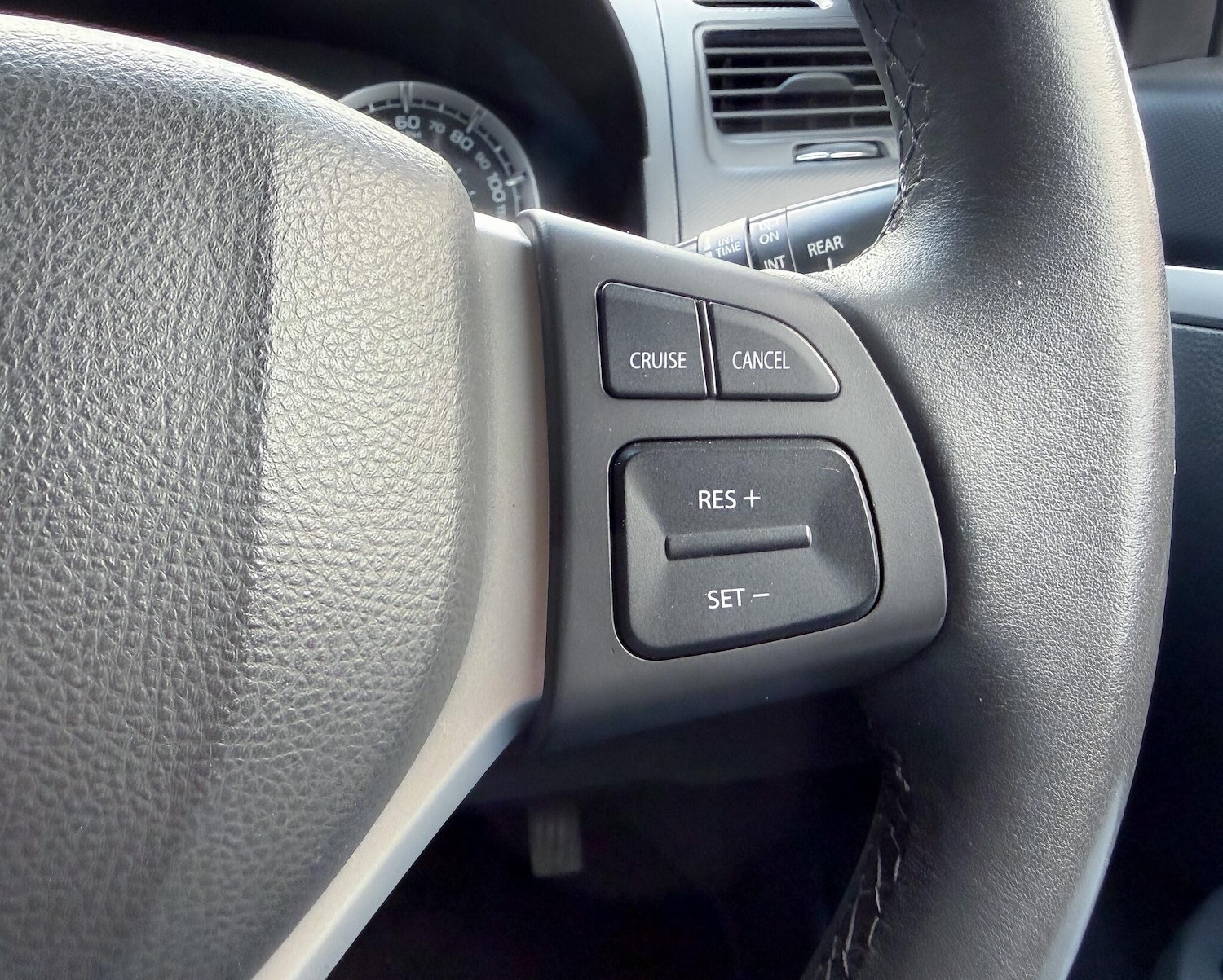 Used Suzuki Swift 2012 for sale - 78219956: Photo 19