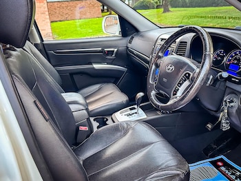 Used Hyundai Santa Fe 2012 for sale - 75940477: Photo
