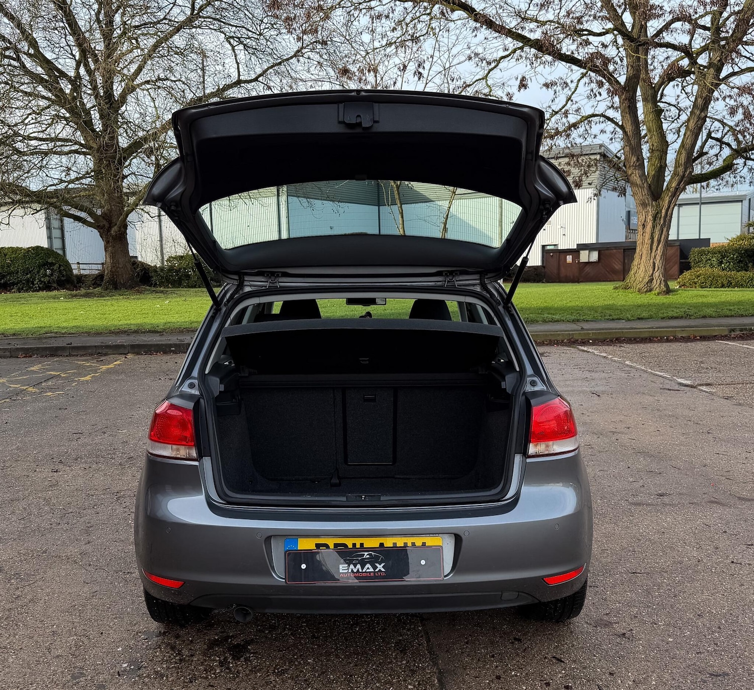 Used Volkswagen Golf 2011 for sale - 77203356: Photo 37